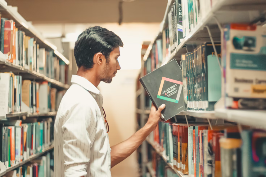 the cost of selecting wrong college and wrong careers for students, and how Steering helps in such cases.