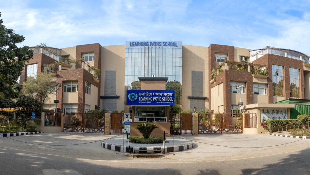 Steering for schools in Mohali, Chandigarh, and Panchkula, for their students' career counselling programs and activities.